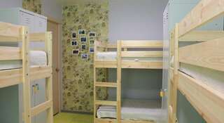 Гостиница Хостел Грин Дак Владивосток Кровать в общем 6-местном номере для мужчин и женщин-4